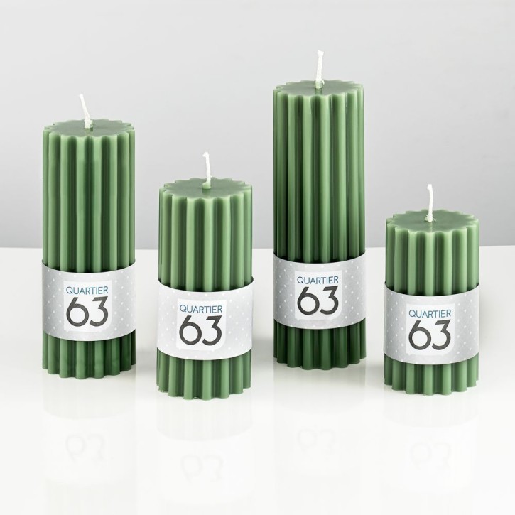 Stumpenkerzen Set gerillt Farbe: dunkelgrün VE 4 Kerzen/Packung